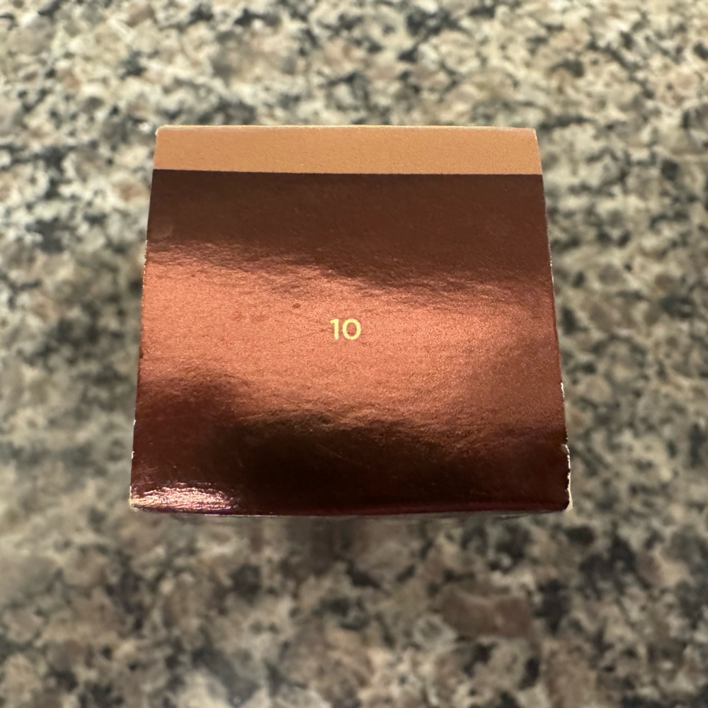 Hourglass Veil Hydrating Skin Tint - Picture 3 of 7